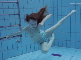 Anna_Netrebko super hot_underwater hairy babe