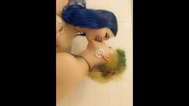 Bathtub fun 