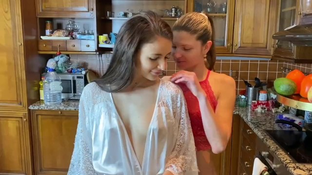 Gina Gerson fuck girl in the kitchen - Gina Gerson, Kate Rich