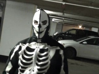 skeleton in tights cums in parking garage