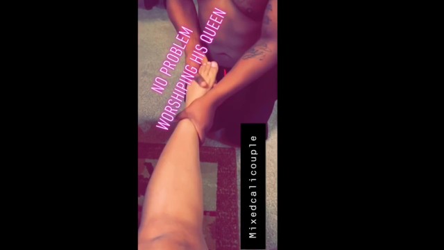Latina wife and her sexy feet 7