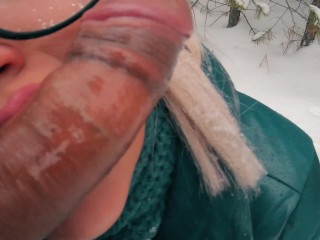 hot_girl with big ass have sex in_a snowy national park