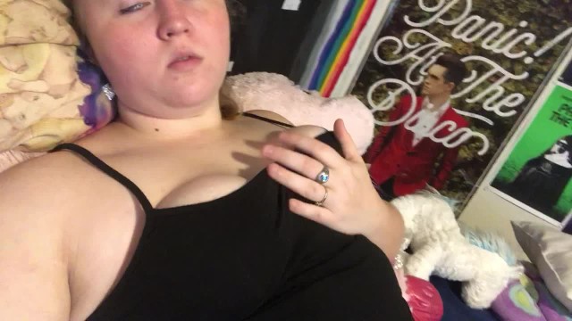 18-year-old Virgin Fucks and Sucks O