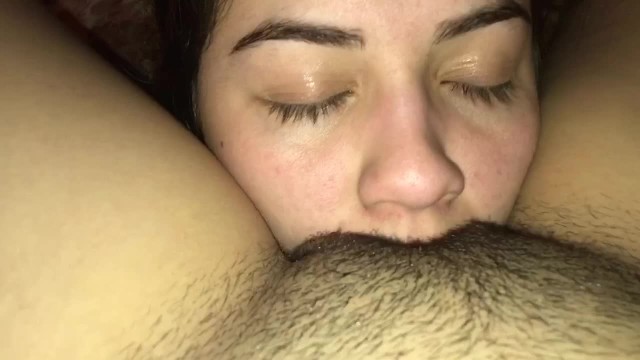 SEXY GREEN EYED LESBIAN EATS HER MOANING GIRLFRIENDS WET PUSSY 