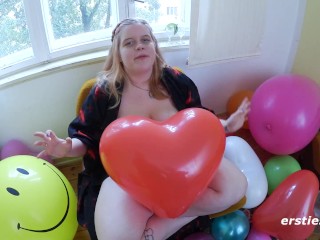 Poppy Loves HerBalloons and Pink Vibrator!