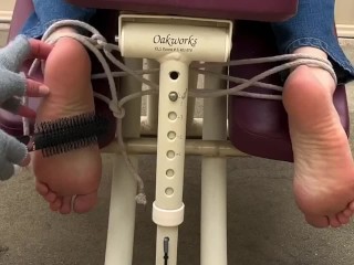 Massage chair_feet tickling- torture
