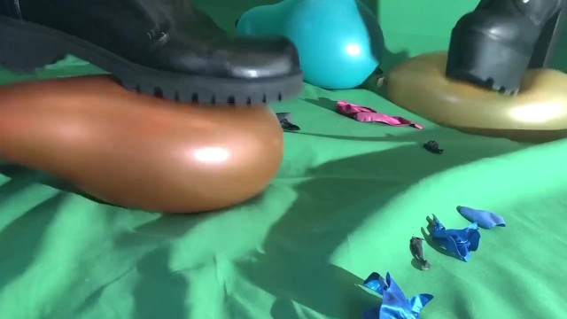 balloon popping