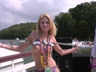 Wild Party Girls Get Naked & Lick Pussy At Lake Of The Ozarks
