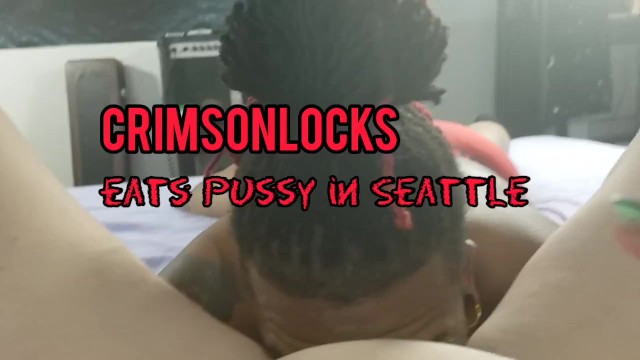 CrimsonLocks eats GanjaGoddess69 out: Oral Sex fetish