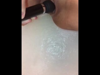 I love taking a bath with my favorite vibrator and squirting