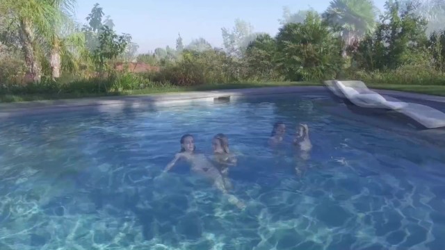 Hot YouTuber Hairy Bushy Natural Girl´s Pool Side Summer Masturbation