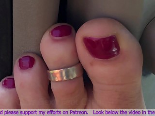 Showing off my Pretty Male Feet& Painted toes