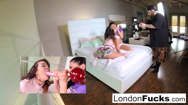 Busty London Keyes fucks her sexy friend, Mia Lelani! - London Keyes, Mia Lelani