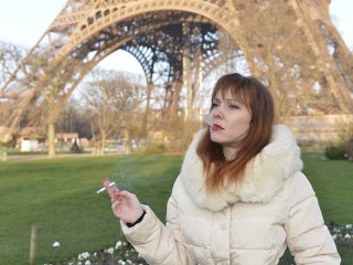 Natasha Smoking Fetish At Eiffel Tower