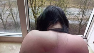 Раас И Ду Водуом Во Карантина Еред Открттм Окном