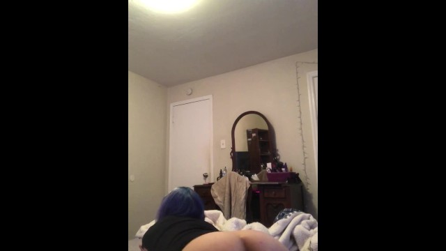 Amateur;Big Ass;Babe;Masturbation;Toys;Teen (18+);Exclusive;Verified Amateurs;Solo Female;Female Orgasm;Vertical Video ohmibod, orgasm, colored-hair-teen, sex-toys, girl-masterbating, teen-fingering