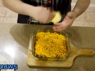 b0ypaws Cooking Tutorial: Chili Cheese_Dog Cobbler