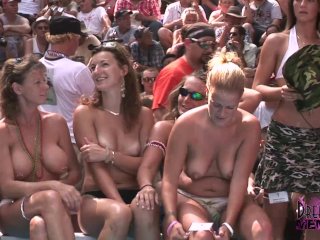 Amateur Skin To Win Contest At Nudes A Poppin Part 1