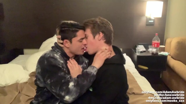 gay men making out porn videos