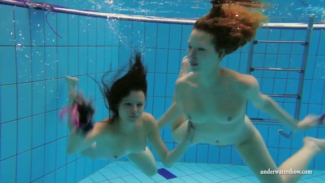 Katka and Kristy underwater swimming babes