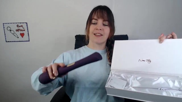 Toy Review Nomi Tang Wand Massager 12
