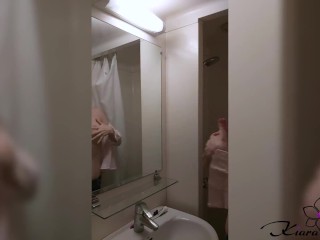 Blonde_Washes and Masturbate Pussy in Shower - Amateur