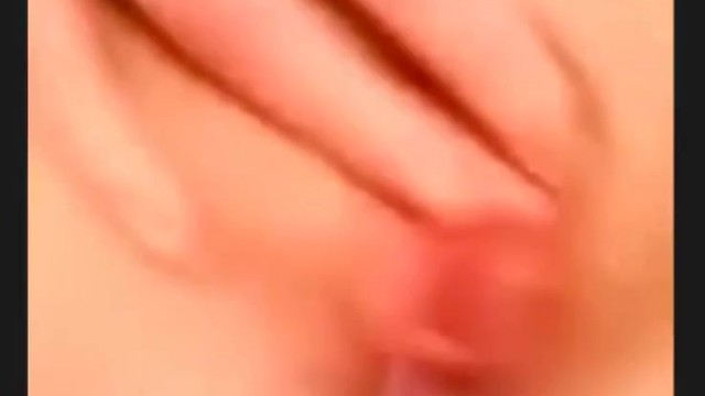 My girlfriend eating me out