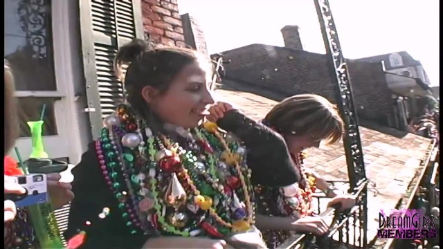 Big Tiity Freaks Earn Big Beads At Mardi Gras 20
