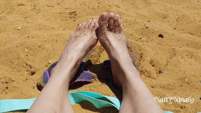 Teen Beach Toes - Sexy Latina's Feet at the Beach | come Suck on these Toes for me Baby -  Pornhub.com