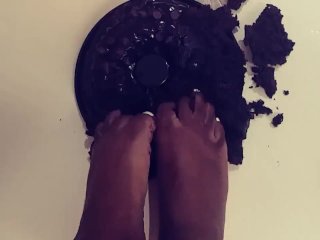 Feet Fetish - Playtime With Feet In Triple Chocolate Cake