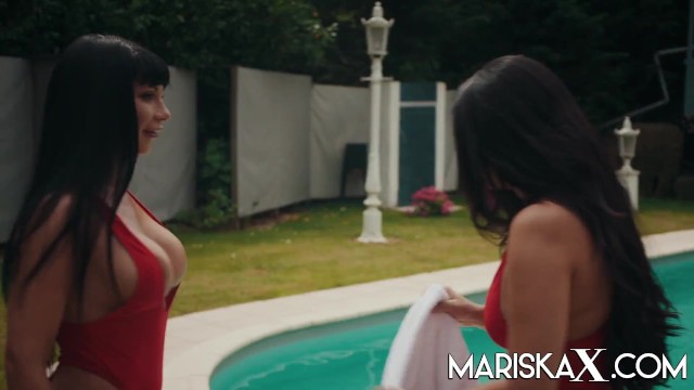 MARISKAX Valentina Ricci and Mariska fucking poolside - Mariska X, Valentina Ricci