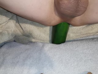 Big cucumber vegetable insertion...