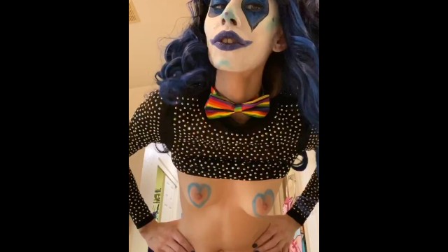 Slutty Clown Porn - Sexy Clown Makeup Transformation & Removal - Pornhub.com