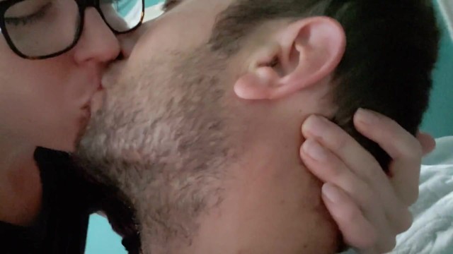 New Xxx 18 Year Boy Girl Kissing - French Kissing my Boyfriend - Pornhub.com