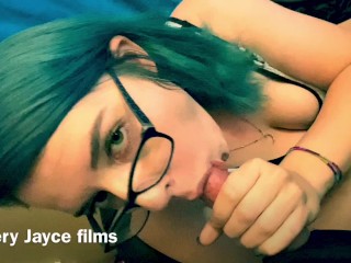 Emery Jayce - Gamer girl takes a facial