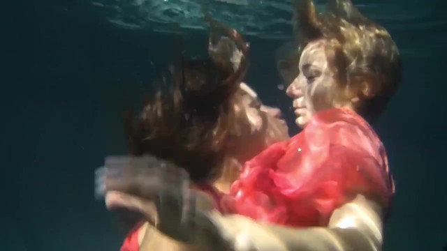 Lilia Mihalkova and Natalia Kupalka underwater lesbians