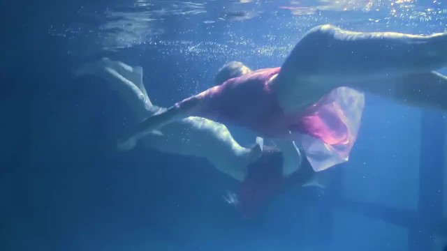 Lilia Mihalkova and Natalia Kupalka underwater lesbians