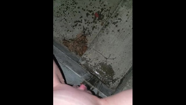 Babe;Fetish;Exclusive;Verified Amateurs;Pissing;Solo Female;Vertical Video pissing, outside, pee, wetting