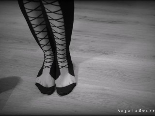 Blonde Babe Shows Off Her New Stockings_Foot Fetish Nylon High Heels Vintage