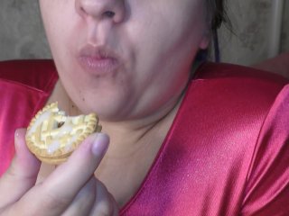 BBW Perfect_Babe Eat Cum Covered Cookies. Femdom Mukbang and CumPlay