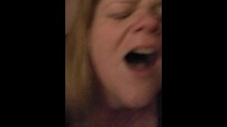 Videos Porno Xxx - Doggystyle Vor Kamera Gesicht Ficken Sperma Im Mund Blondes Mädchen Dominiert Dirty Talk