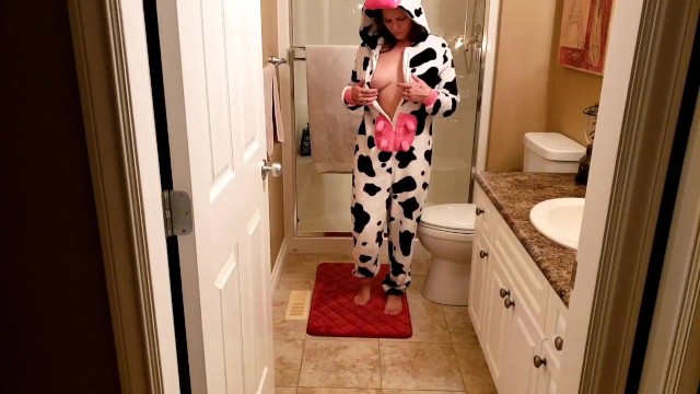 Cow Pyjamas Hairy Pussy Peeing 8