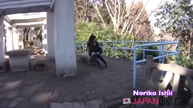 Japanese MILF Comes Over And Spreads 4