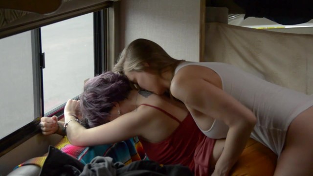 Grand Canyon Threesome: Poly Unicorn Sex w/SexyHippies *full vid available*