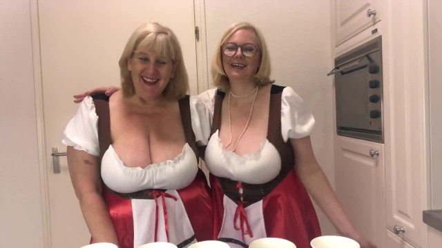 Porn Busty German Beer - Oktoberfest - 2 Busty Topless Blondes - Pornhub.com