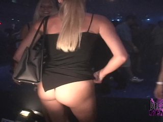 Hot College Girls Show Tits On The Dance Floor