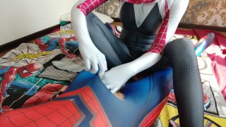 Big Cock Spider-Man's Gwen Stacy Footjob