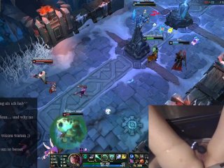 Gamer Girl_Orgasms While Playing League ofLegends