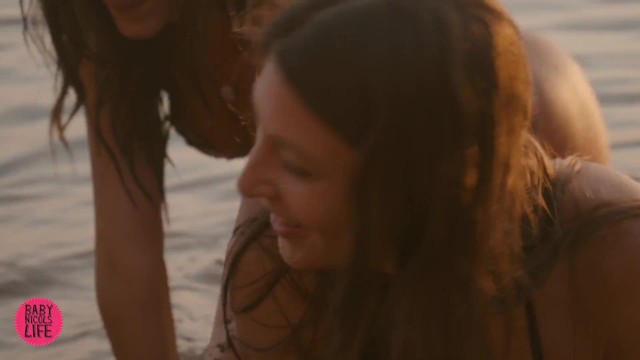 LESBIAN GIRLFRIENDS HAVING SEX AT SUNRISE . BEAUTIFUL LANDSCAPE! PLUS UNDERWATER - Baby Nicols, Talia Mint