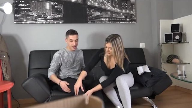 Xxx Chantajeando A La Mama De Su Amigo - Se FollÃ³ a La Madre De Su Mejor Amigo! no Os Lo CreerÃ©is - Pornhub.com